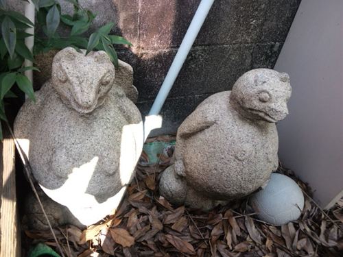 石像